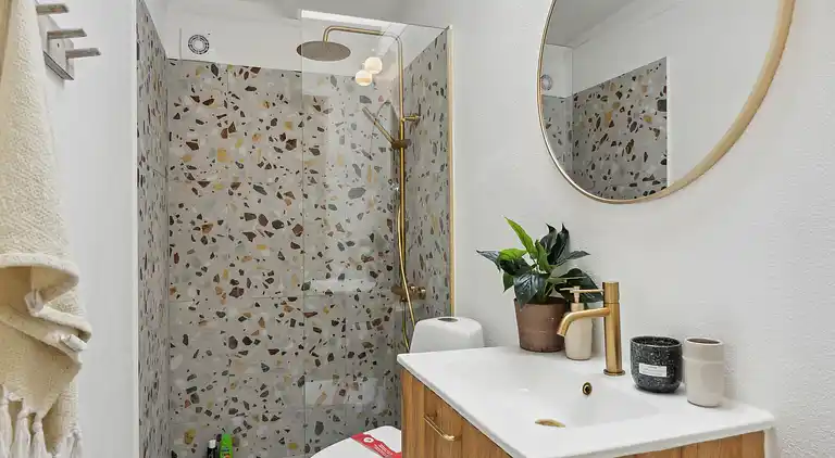 Badehotelstemning 100 m fra havet