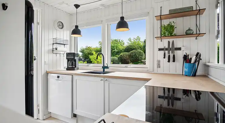 Skønt sommerhus med plads til 8 pers. og 2 hunde