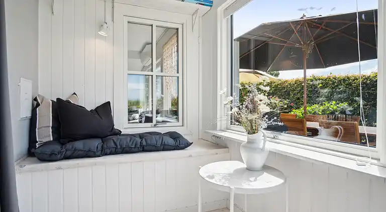 Skønt sommerhus med plads til 8 pers. og 2 hunde