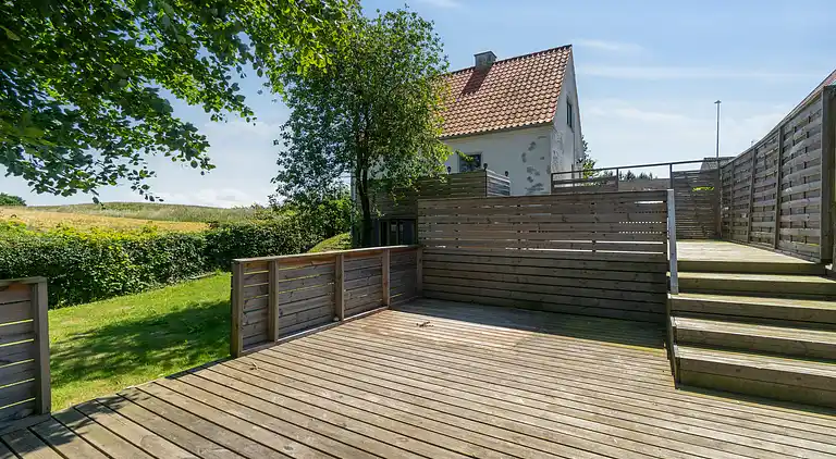 Dejligt sommerhus i idylliske omgivelser