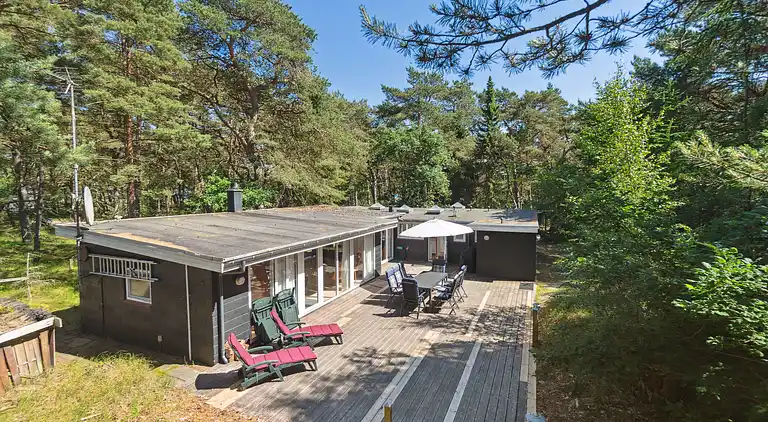 Schönes Sommerhaus mit Sauna und Terrasse