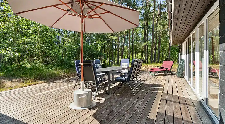 Schönes Sommerhaus mit Sauna und Terrasse