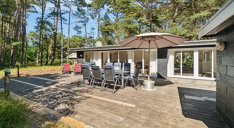 Schönes Sommerhaus mit Sauna und Terrasse