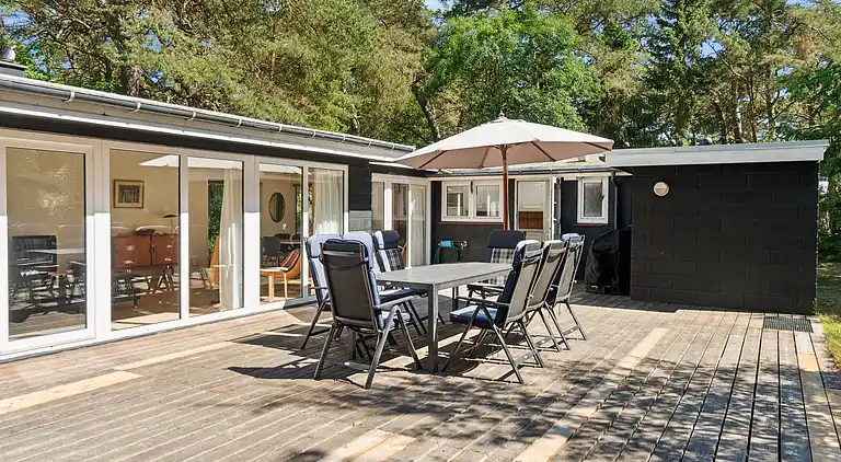 Schönes Sommerhaus mit Sauna und Terrasse