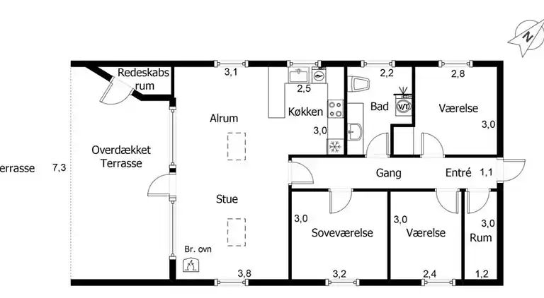 Hyggeligt sommerhus med vildmarksbad nær strand