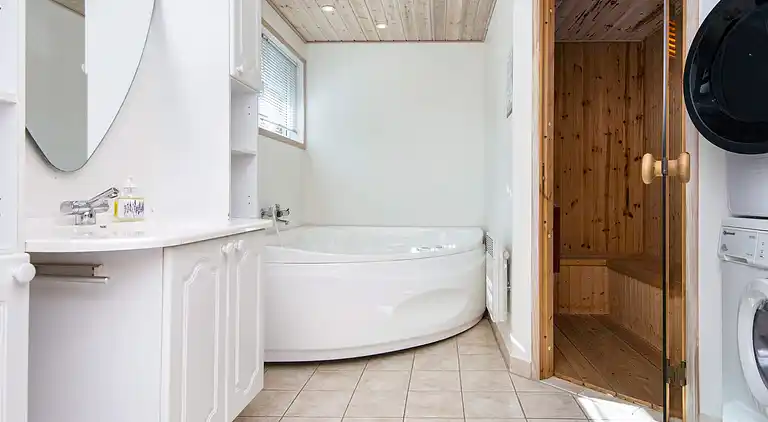 Sommerhus ved Øer Strand