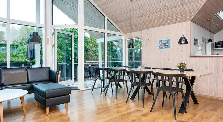 Sommerhus ved Fjellerup Strand