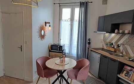 Studio Notre Dame heart of the city Wifi Netflix