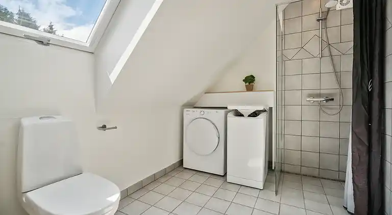 Moderne ferielejlighed  med hyggelige rammer