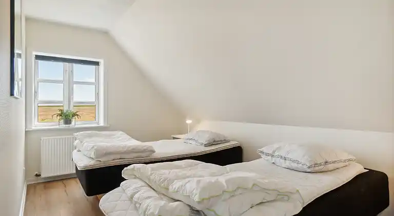 Moderne ferielejlighed  med hyggelige rammer