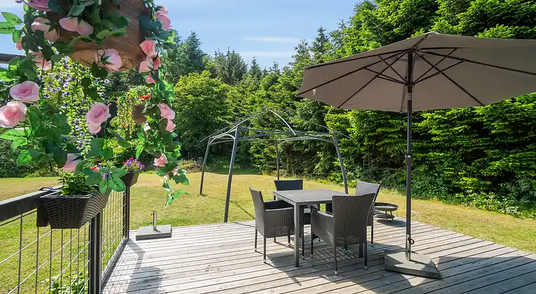 Moderne ferielejlighed  med hyggelige rammer