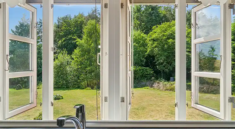 Moderne ferielejlighed  med hyggelige rammer