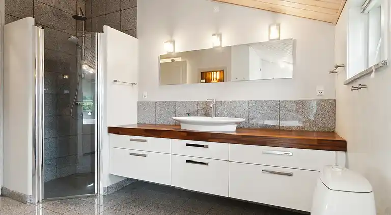 Skønt  feriehus. Spa/sauna,biloplader,Gudenå