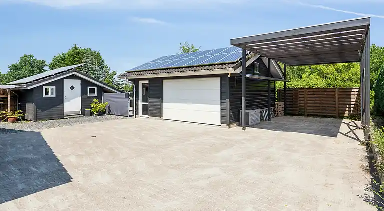 Skønt  feriehus. Spa/sauna,biloplader,Gudenå