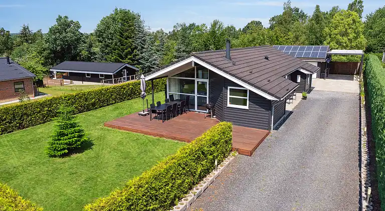 Skønt  feriehus. Spa/sauna,biloplader,Gudenå