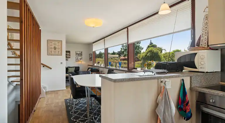 Gemütliches Haus in der Nähe von Wald und Küste