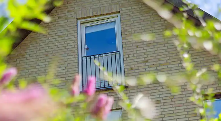 Gemütliches Haus in der Nähe von Wald und Küste