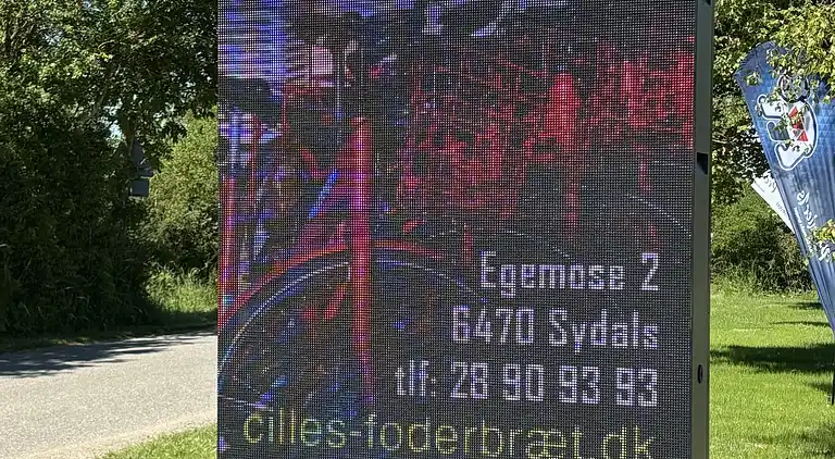 Hyggeligt sommerhus med vildmarksbad nær strand