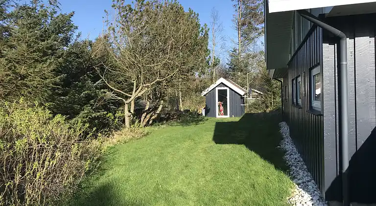 Dejligt  sommerhus tæt på stranden
