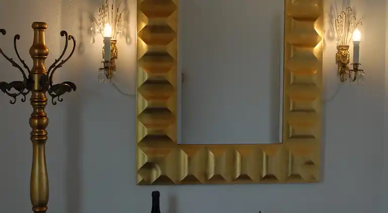 Vidunderlig udsigt over hav, marker og skov.