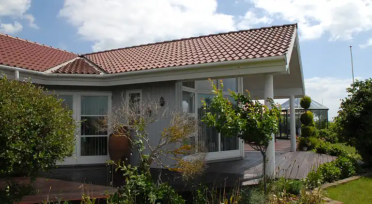 Vidunderlig udsigt over hav, marker og skov.