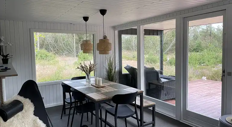 Unik beliggenhed på kæmpe solrig naturgrund 