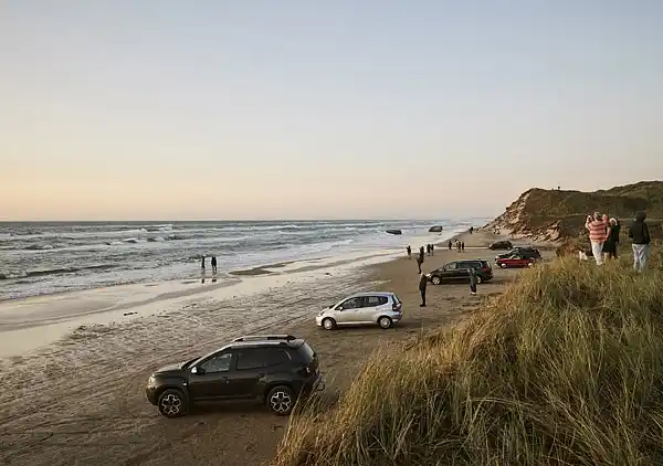 Unik beliggenhed på kæmpe solrig naturgrund 