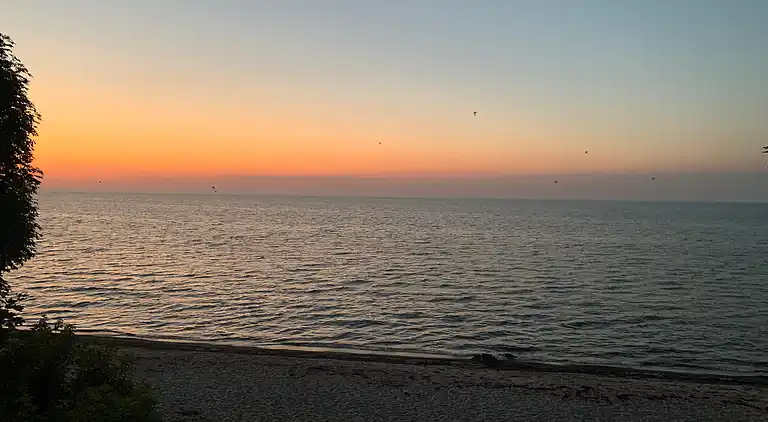 Badehotelstemning i første række til Østersøen 