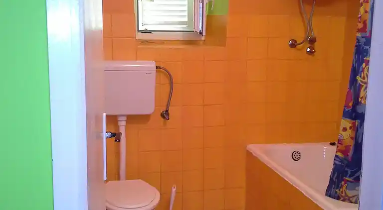 2-Zimmer-Ferienwohnung am Strand Zubovici, Pag (A-4125-d)