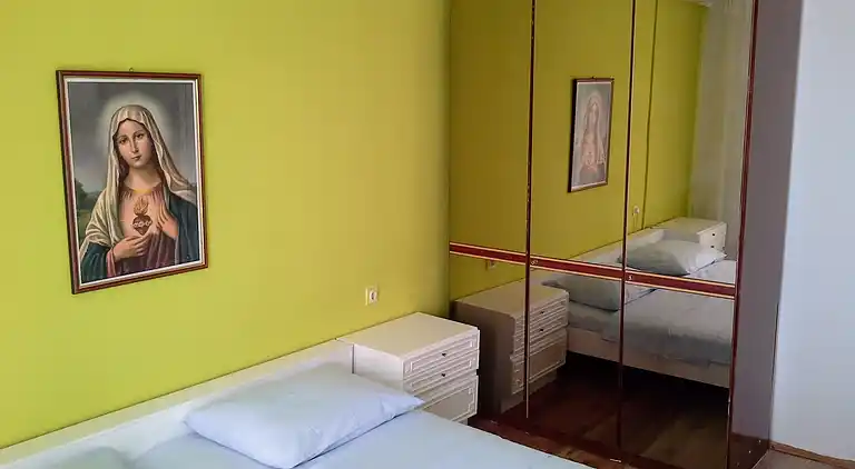 2-Zimmer-Ferienwohnung am Strand Zubovici, Pag (A-4125-d)