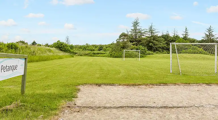 C-3 room,2 bathrooms,renovated