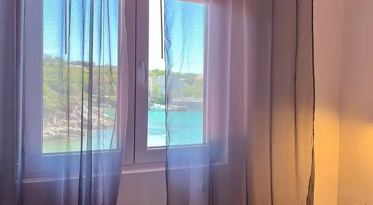 1-Zimmer-Ferienwohnung am Strand Potocnica, Pag (A-222-e)