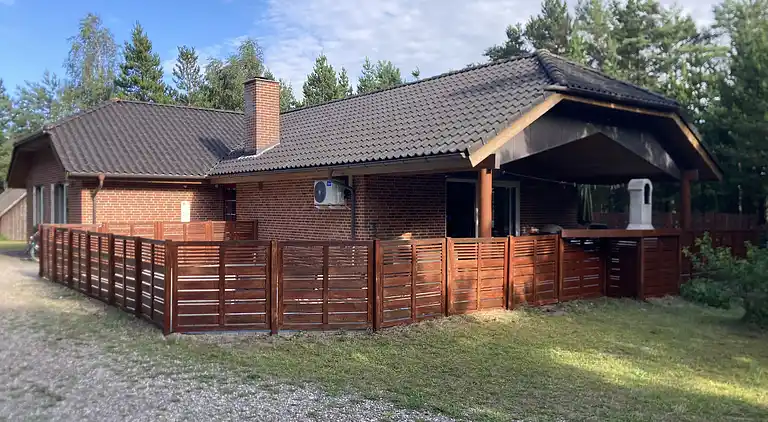 Stort Sommerhus i rolige natur skønne omgivelser