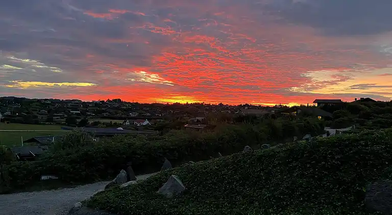 Lækkert sommerhus med panoramaudsigt og udespa