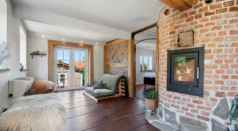 Schönes Haus mit Meerblick und Kamin