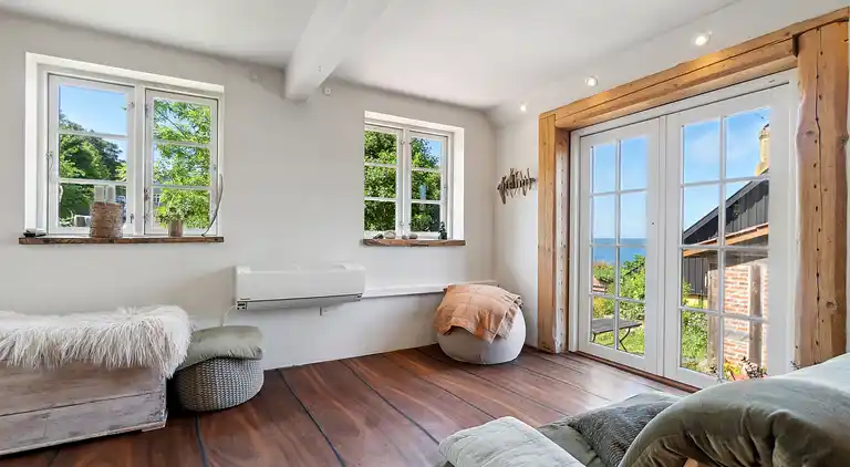 Schönes Haus mit Meerblick und Kamin