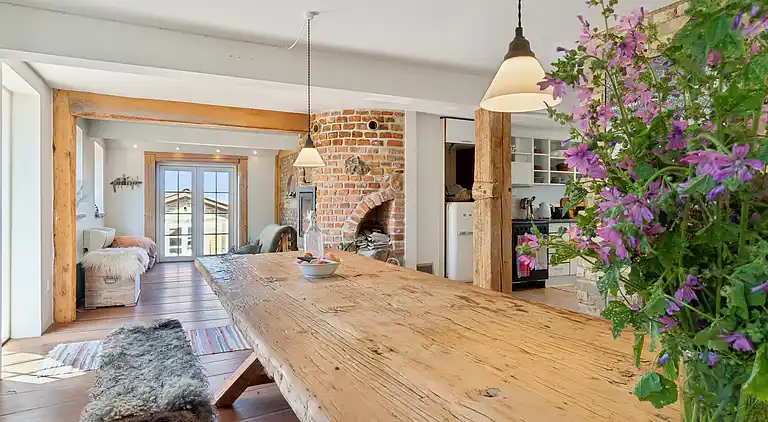 Schönes Haus mit Meerblick und Kamin