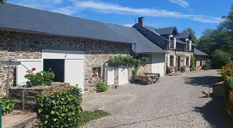 Holiday home in Châteauneuf-la-Forêt