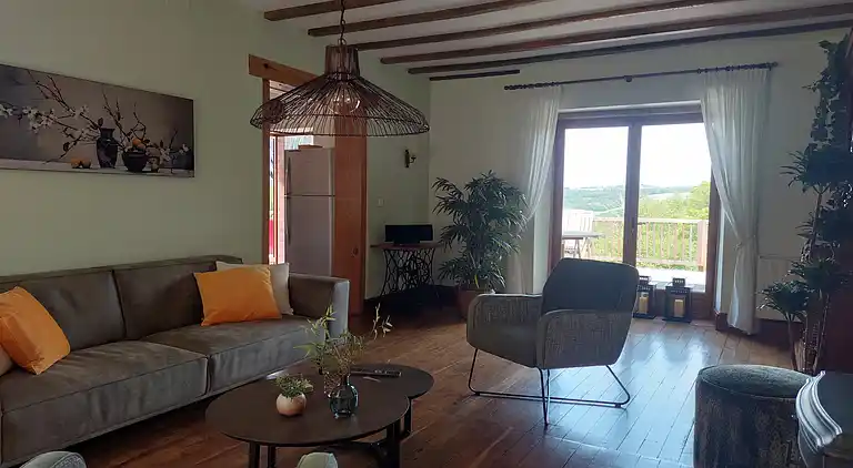 Holiday home in Châteauneuf-la-Forêt