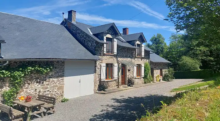 Holiday home in Châteauneuf-la-Forêt