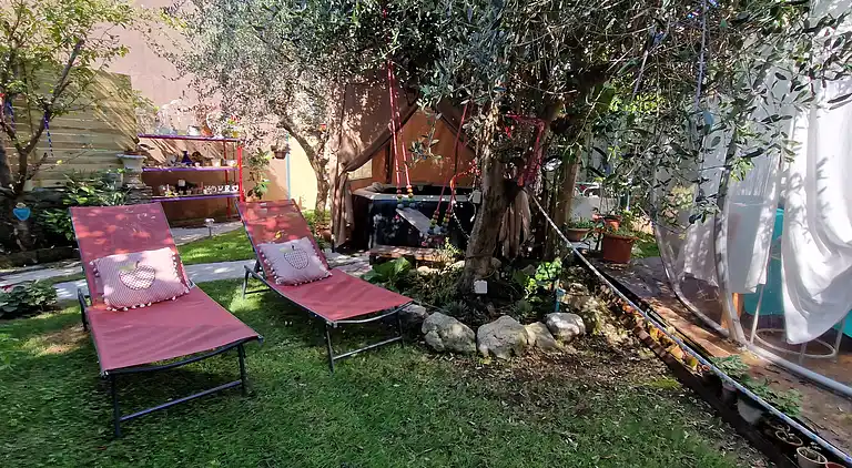 Sky Room Carrara Hydromassage mit Parkplatz