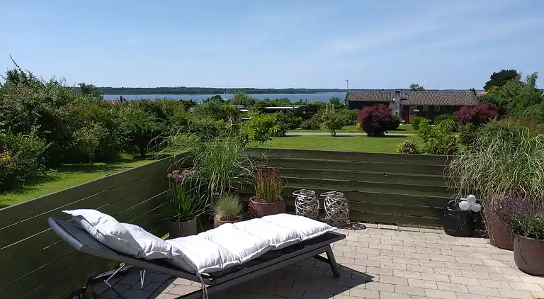 Hyggeligt sommerhus med fantastisk udsigt!