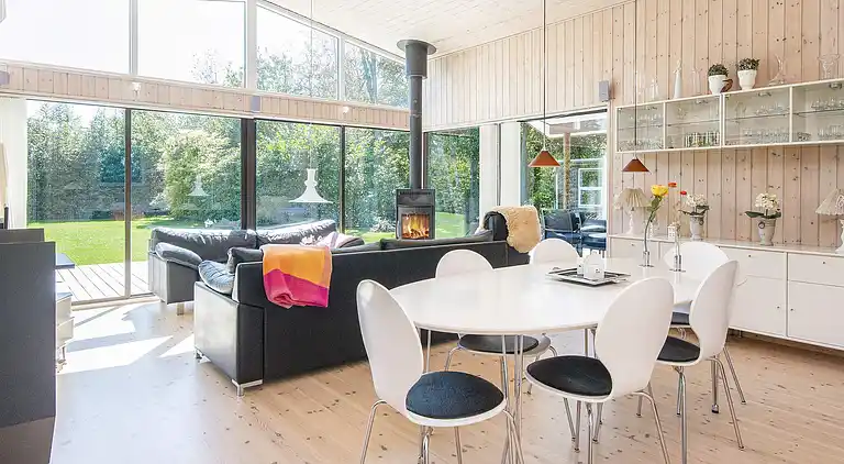 Sommerhus ved Fjellerup Strand