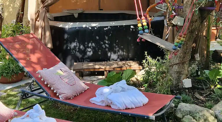 Sky Room Carrara Hydromassage mit Parkplatz