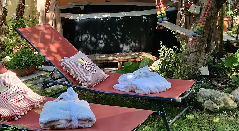 Sky Room Carrara Hydromassage mit Parkplatz