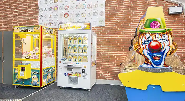 1 room,attached house