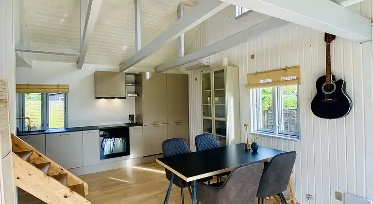 Hyggeligt, lille sommerhus i Hasmark Strand