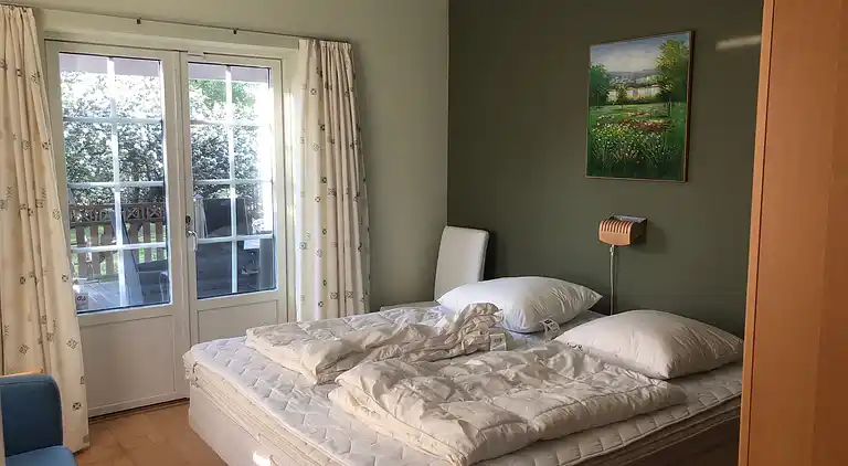 Hyggeligt og lyst sommerhus på Bornholm