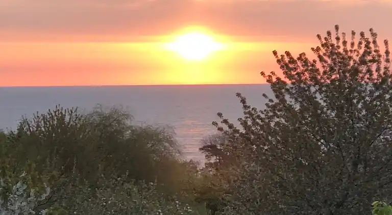 Hyggeligt og lyst sommerhus på Bornholm
