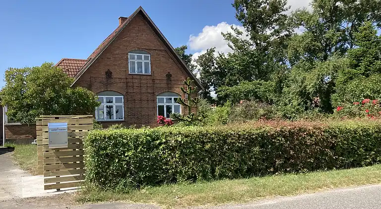 Historisk sommerhus i Poulsker